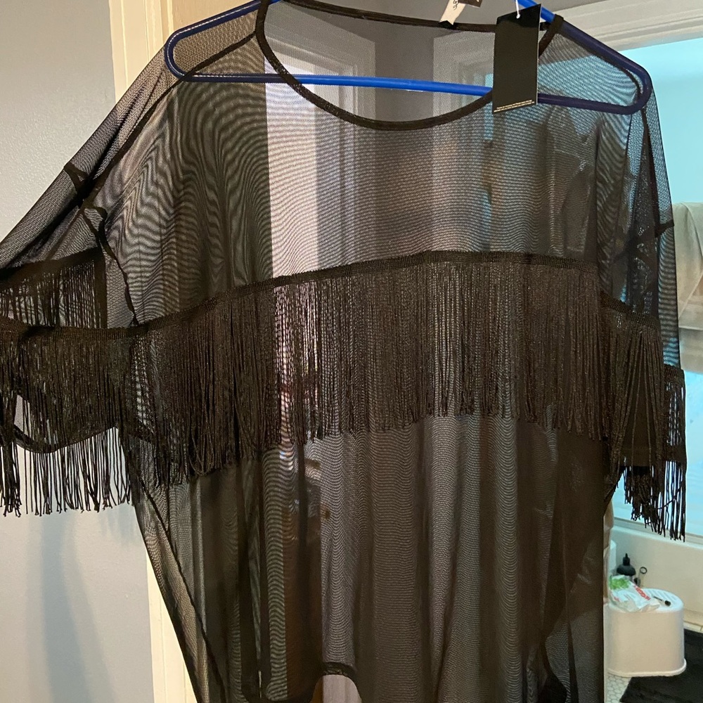 Mesh fringe top